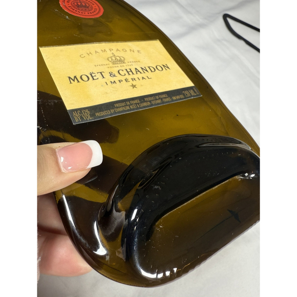 Moet & Chandon Imperial Bottle Wall Hanging Decorative Flat Green/Brown Glass - Picture 7 of 10